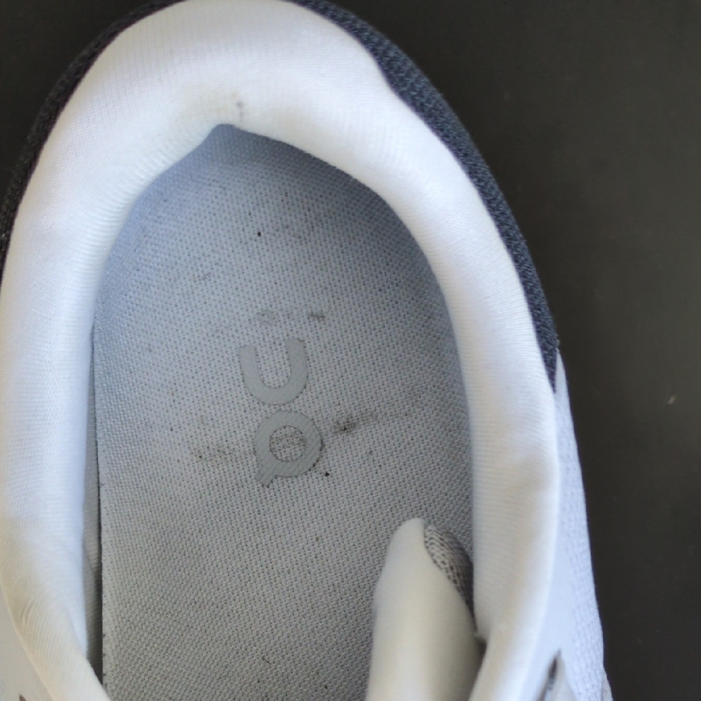 Cloudtec Sole Athletic Shoes - Picture 10 of 16
